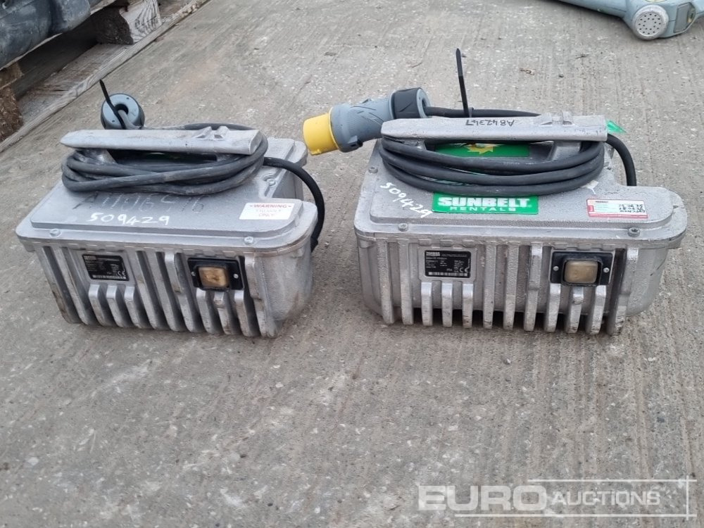 Construction equipment Wacker Neuson Balloon Light & Ballast Battery (2 of), 415 Volt Distribution Cable (2 of), C.A.T 4+ Radio Detector: picture 15