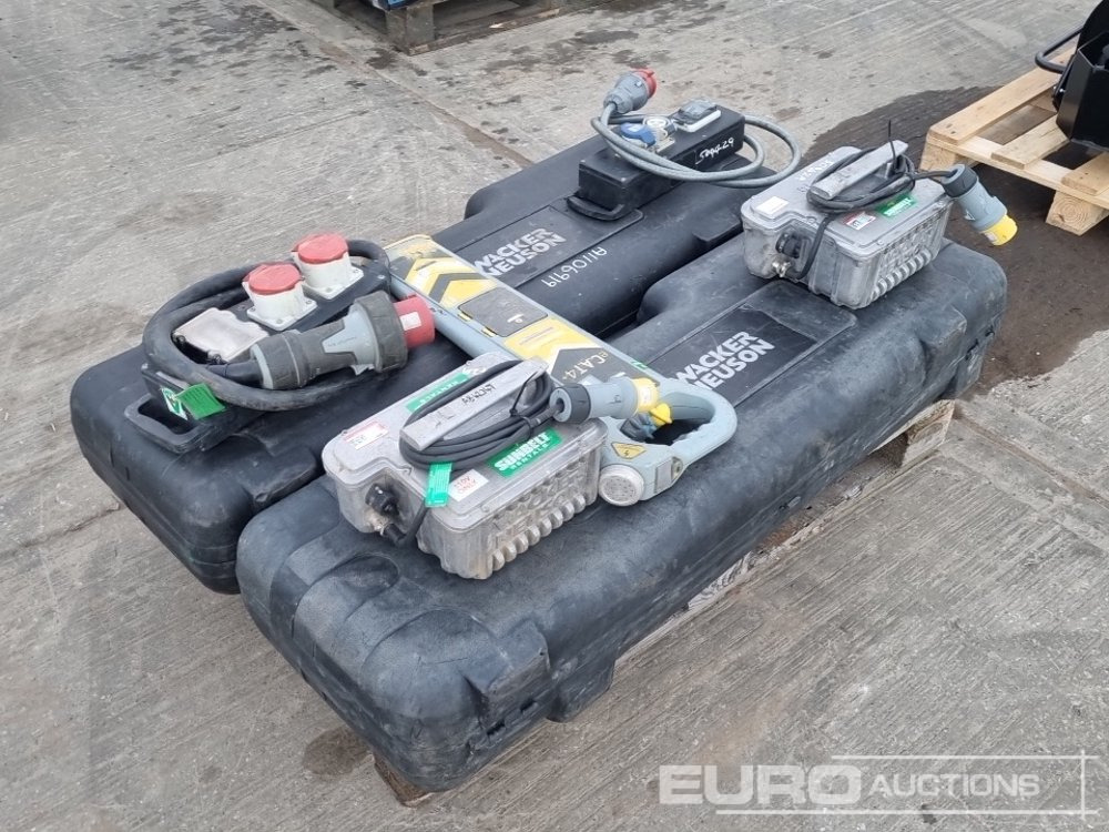Construction equipment Wacker Neuson Balloon Light & Ballast Battery (2 of), 415 Volt Distribution Cable (2 of), C.A.T 4+ Radio Detector: picture 7