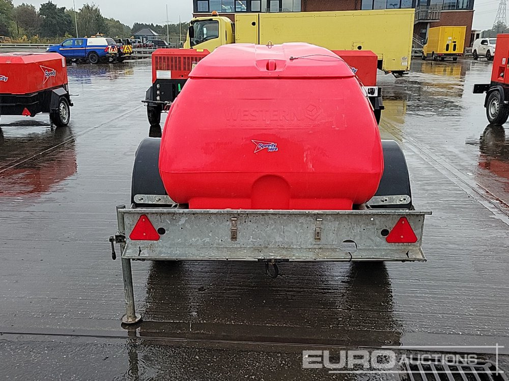 Western Single Axle Plastic Water Bowser - Storage tank: picture 4 Western Single Axle Plastic Water Bowser - Storage tank: picture 4