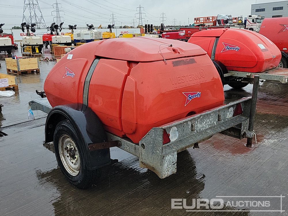 Western Single Axle Plastic Water Bowser - Storage tank: picture 3 Western Single Axle Plastic Water Bowser - Storage tank: picture 3