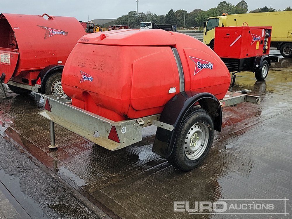 Western Single Axle Plastic Water Bowser - Storage tank: picture 5 Western Single Axle Plastic Water Bowser - Storage tank: picture 5
