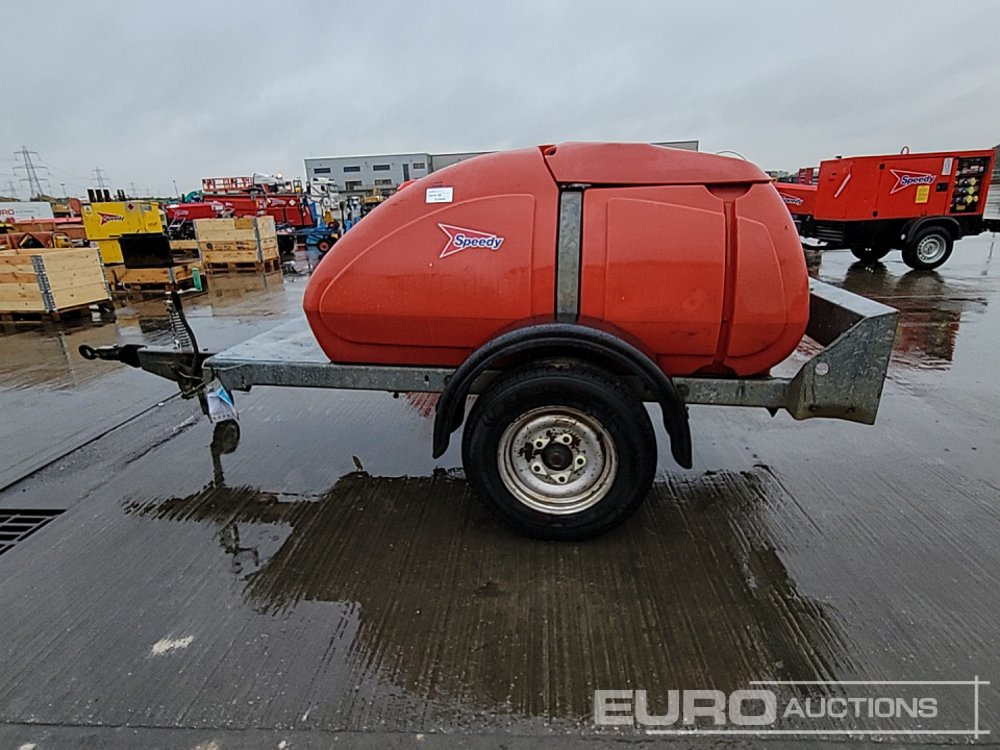 Western Single Axle Plastic Water Bowser - Storage tank: picture 2 Western Single Axle Plastic Water Bowser - Storage tank: picture 2