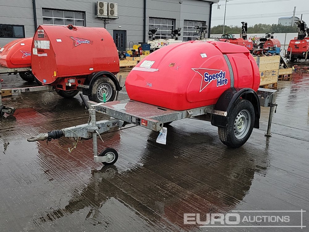 Western Single Axle Plastic Water Bowser - Storage tank: picture 1 Western Single Axle Plastic Water Bowser - Storage tank: picture 1