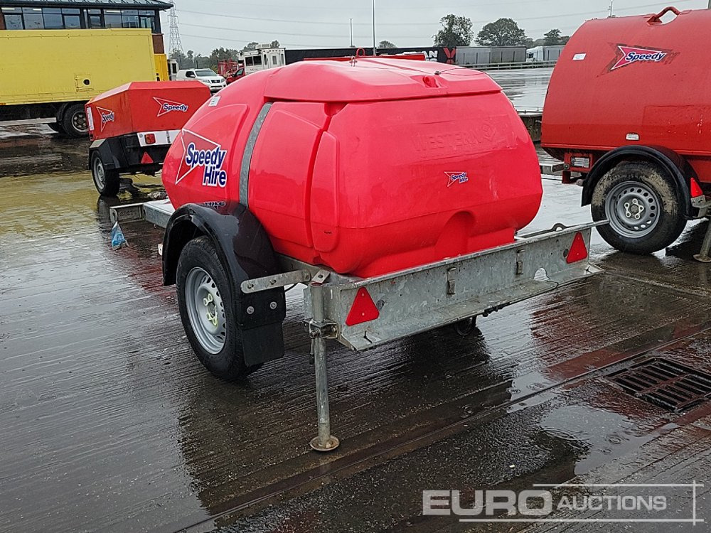 Western Single Axle Plastic Water Bowser - Storage tank: picture 3 Western Single Axle Plastic Water Bowser - Storage tank: picture 3
