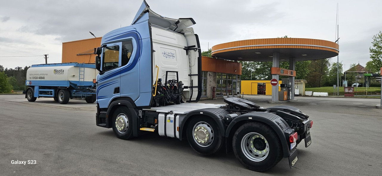 Tractor unit Scania 450: picture 17