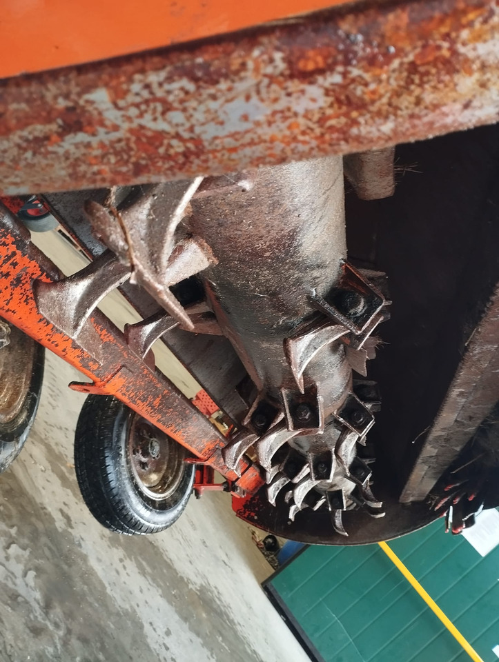 Trincia asse orrizontale usata Agrimaster RMU 280 - Flail mower: picture 5 Trincia asse orrizontale usata Agrimaster RMU 280 - Flail mower: picture 5