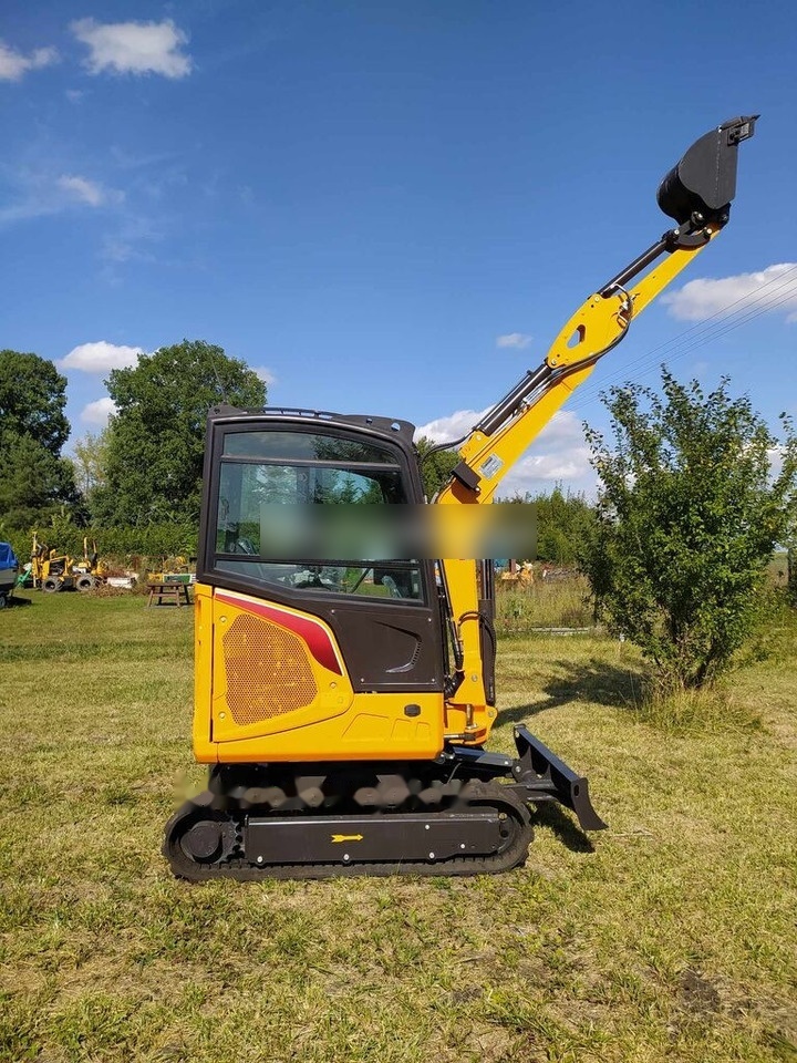 RME30 - Mini excavator: picture 1 RME30 - Mini excavator: picture 1