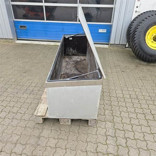 ABC Materialeskab til ladbil - Cab and interior for Truck: picture 3 ABC Materialeskab til ladbil - Cab and interior for Truck: picture 3