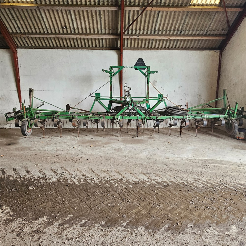 Agrodan Nedfælder - Fertilizing equipment: picture 2 Agrodan Nedfælder - Fertilizing equipment: picture 2