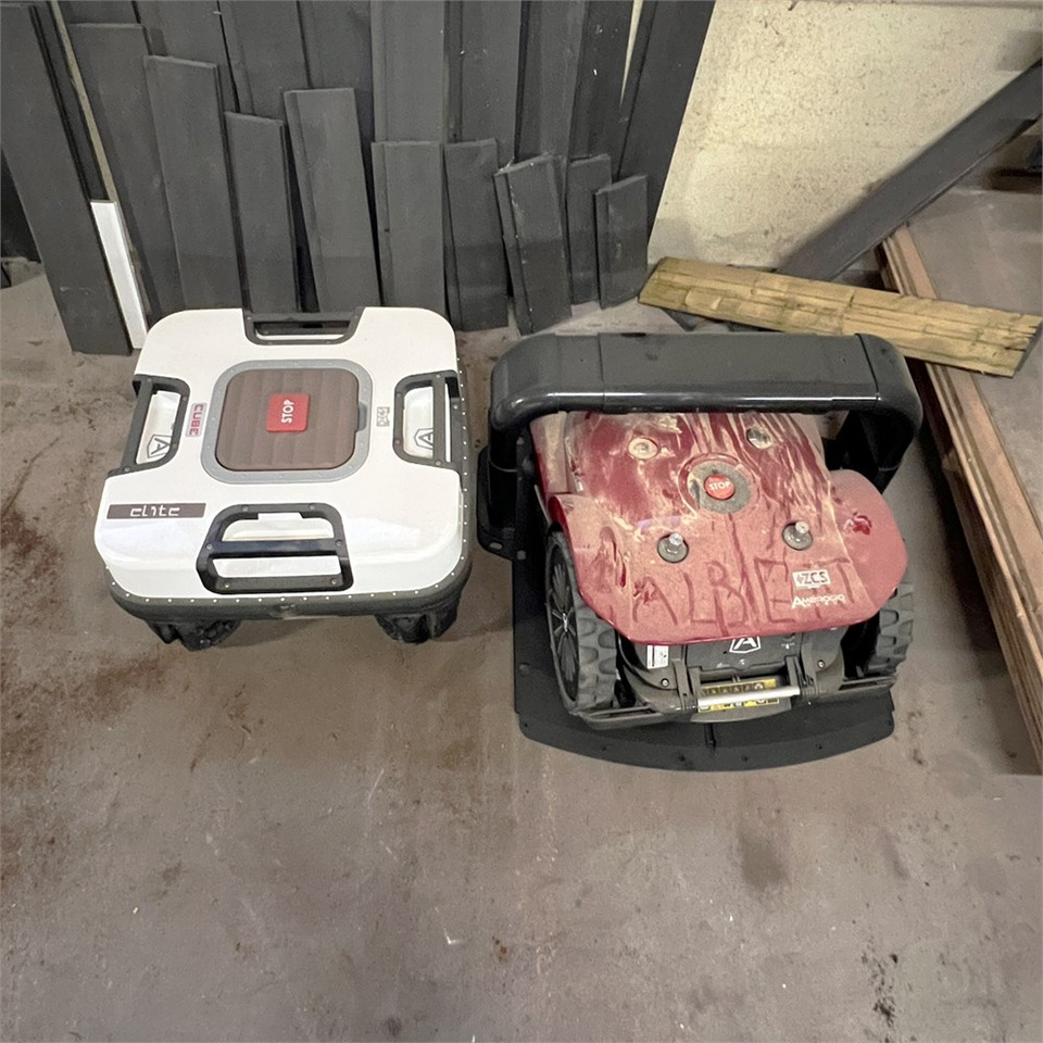 Ambrogio Cube Elite 4 WD - Garden mower: picture 1 Ambrogio Cube Elite 4 WD - Garden mower: picture 1