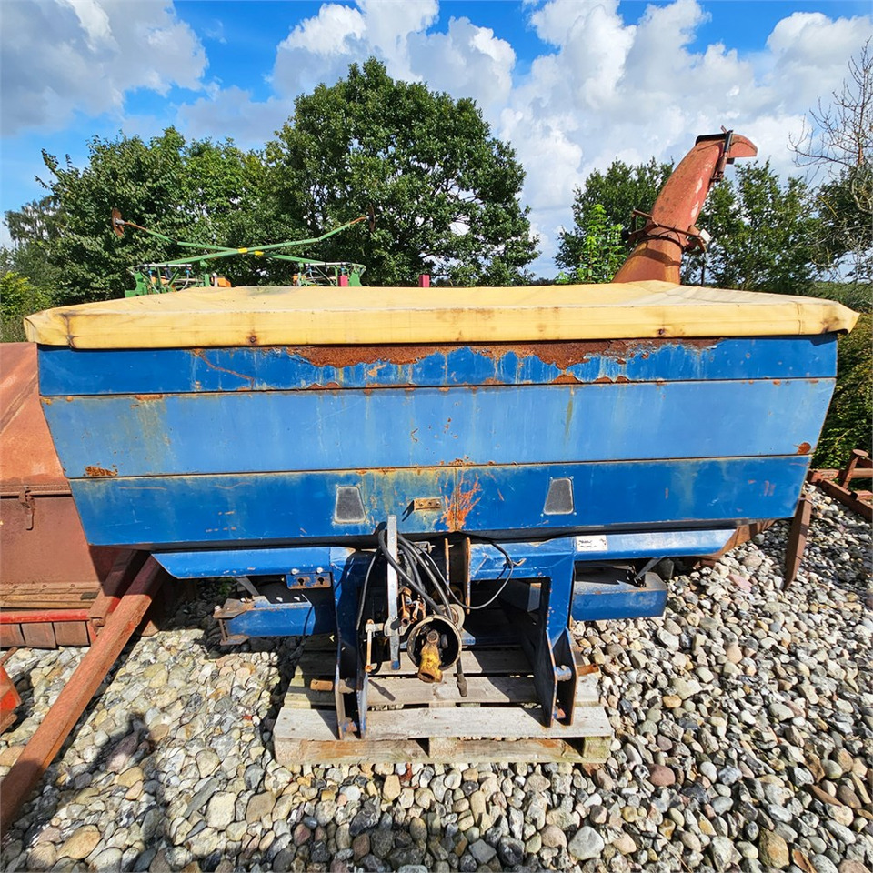 Bogballe E 1500 - Fertilizing equipment: picture 2 Bogballe E 1500 - Fertilizing equipment: picture 2