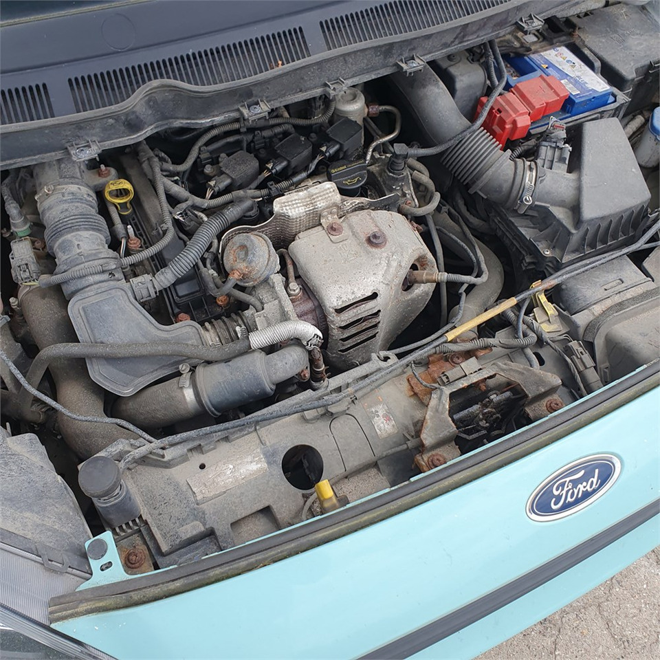 Small van Ford Transit Courier: picture 12