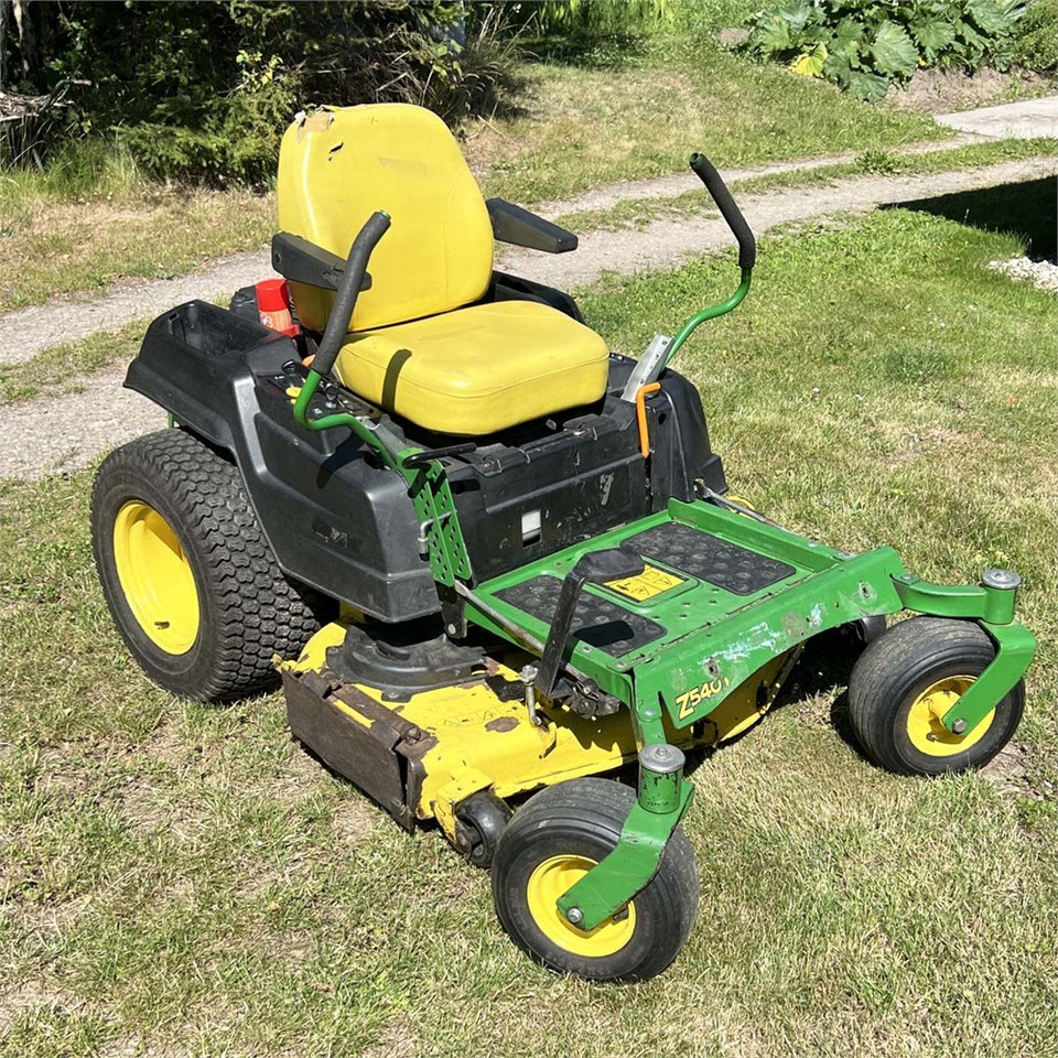 John Deere Z540 R - Garden mower: picture 1 John Deere Z540 R - Garden mower: picture 1