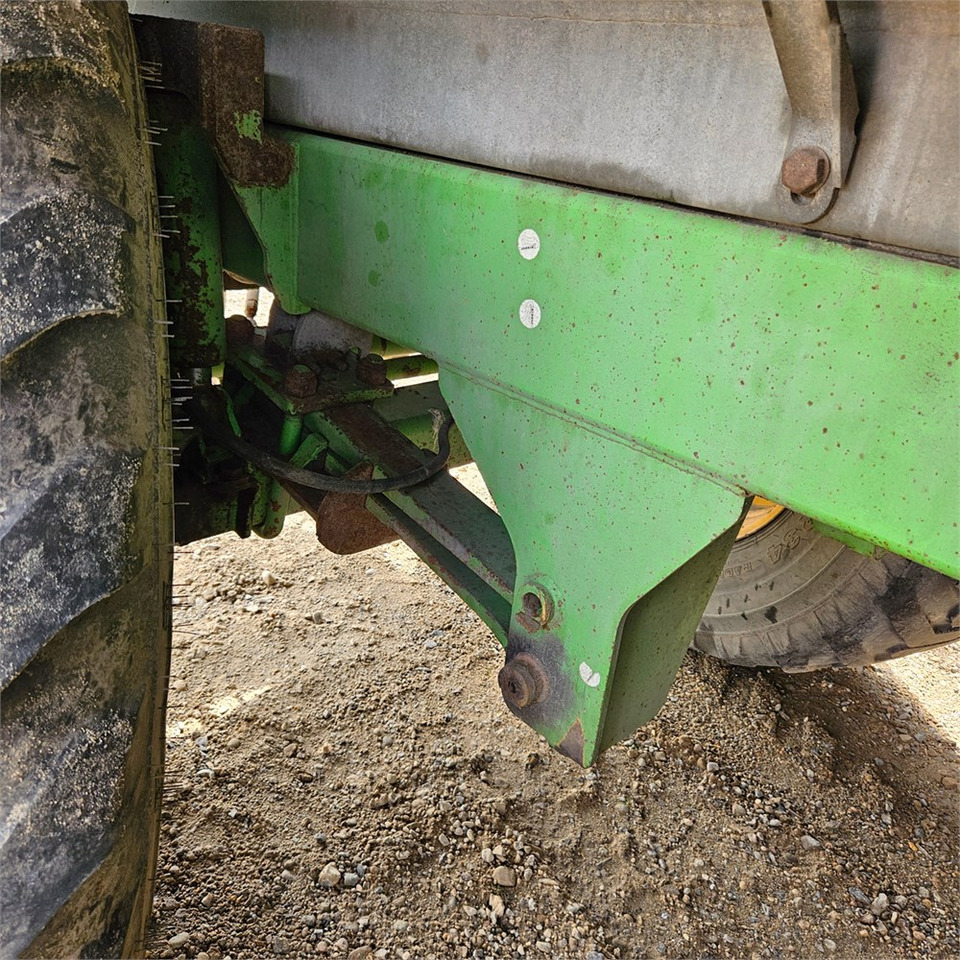 Fertilizing equipment Joskin 26000TRS: picture 12