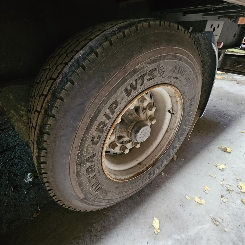 Dropside/ Flatbed semi-trailer Kel-Berg S40b3: picture 14