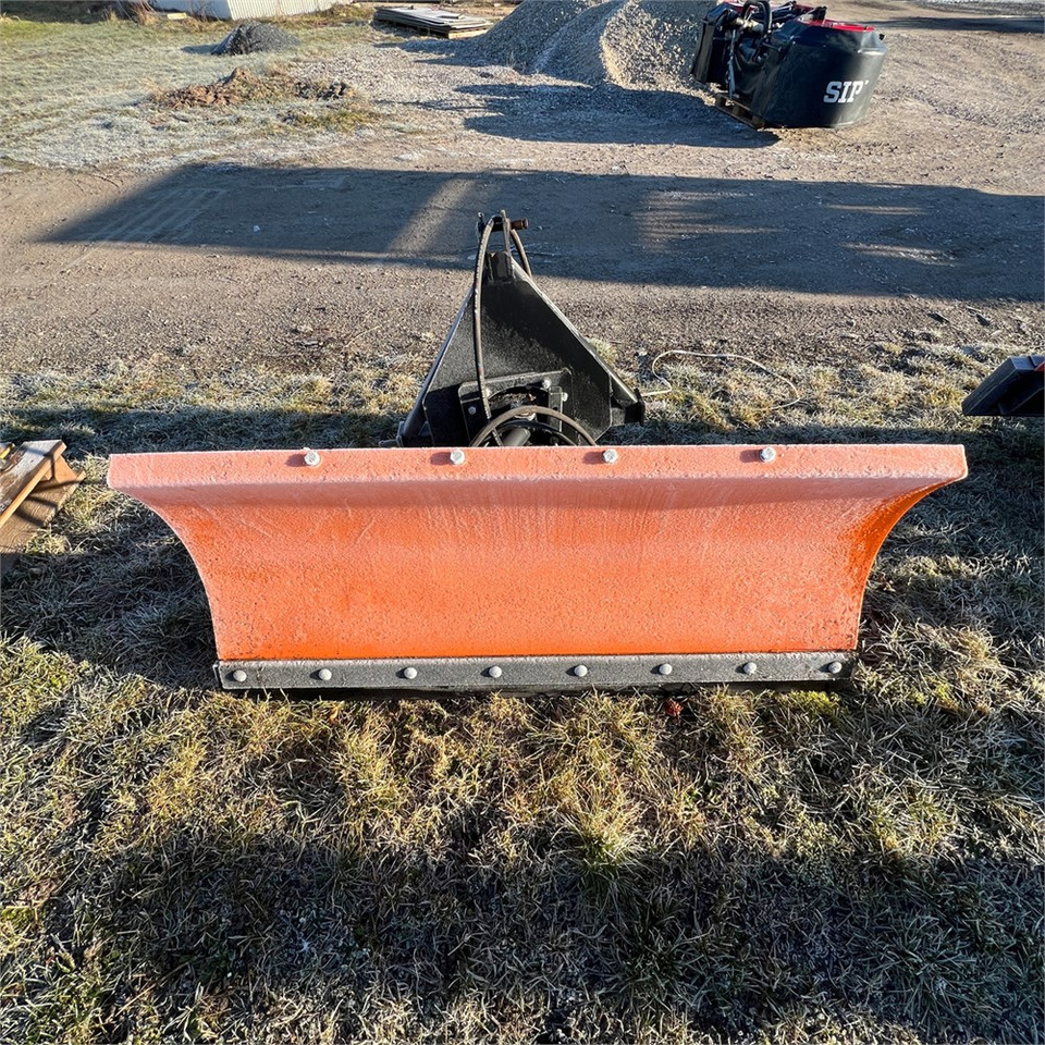 Limas SHL 150 - Farm tractor: picture 2 Limas SHL 150 - Farm tractor: picture 2