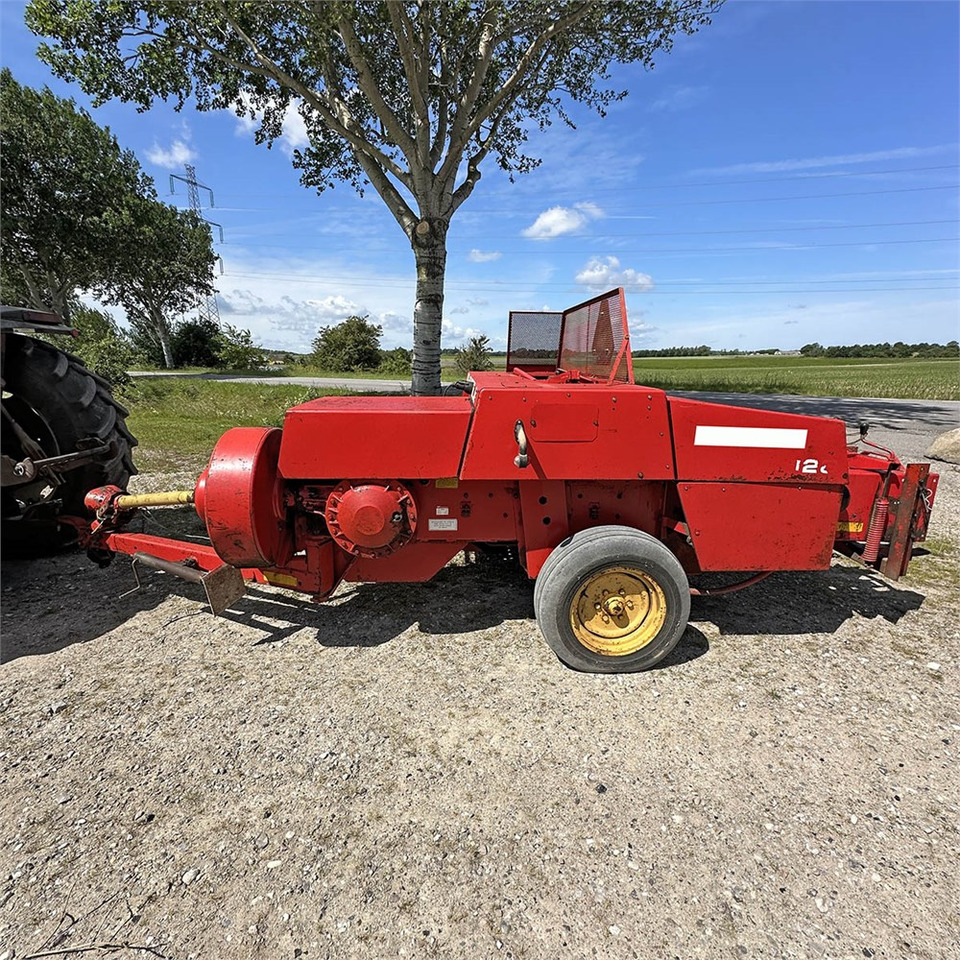 Massey Ferguson MF128 - Hay and forage equipment: picture 4 Massey Ferguson MF128 - Hay and forage equipment: picture 4