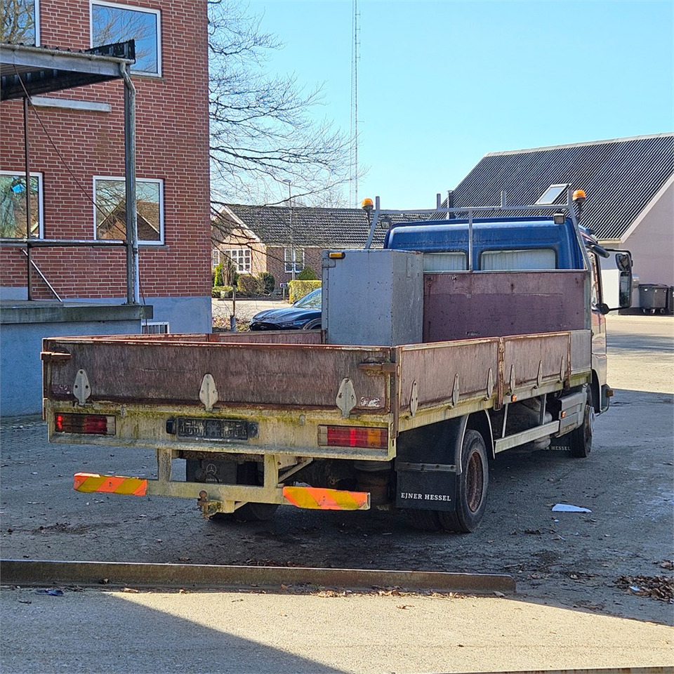 Mercedes ATEGO 817 - Dropside/ Flatbed truck: picture 5 Mercedes ATEGO 817 - Dropside/ Flatbed truck: picture 5