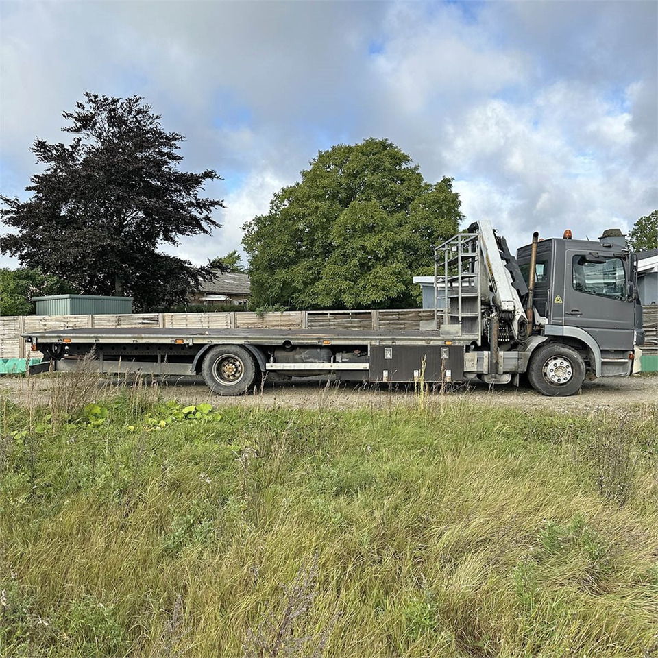 Mercedes Atego 1524 LL - Dropside/ Flatbed truck, Crane truck: picture 3 Mercedes Atego 1524 LL - Dropside/ Flatbed truck, Crane truck: picture 3