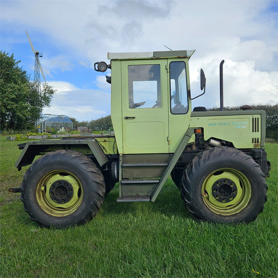 Farm tractor Mercedes Trac 900 Turbo: picture 8