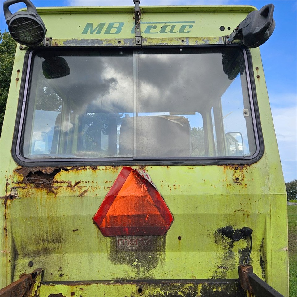Farm tractor Mercedes Trac 900 Turbo: picture 26
