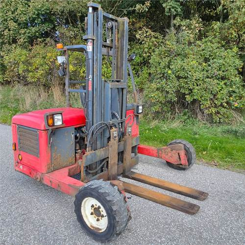 Moffett M4 25.3 - Truck mounted forklift: picture 1 Moffett M4 25.3 - Truck mounted forklift: picture 1