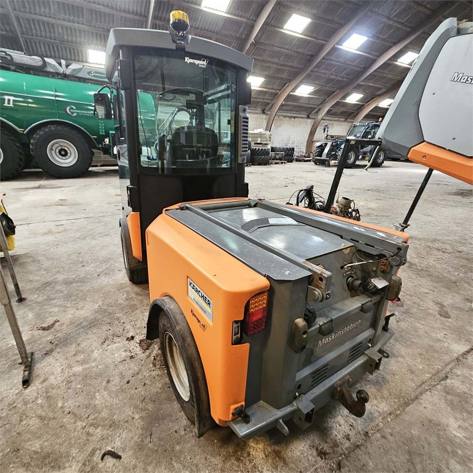 Kärcher PF-C MIC42 - Municipal/ Special vehicle: picture 5 Kärcher PF-C MIC42 - Municipal/ Special vehicle: picture 5