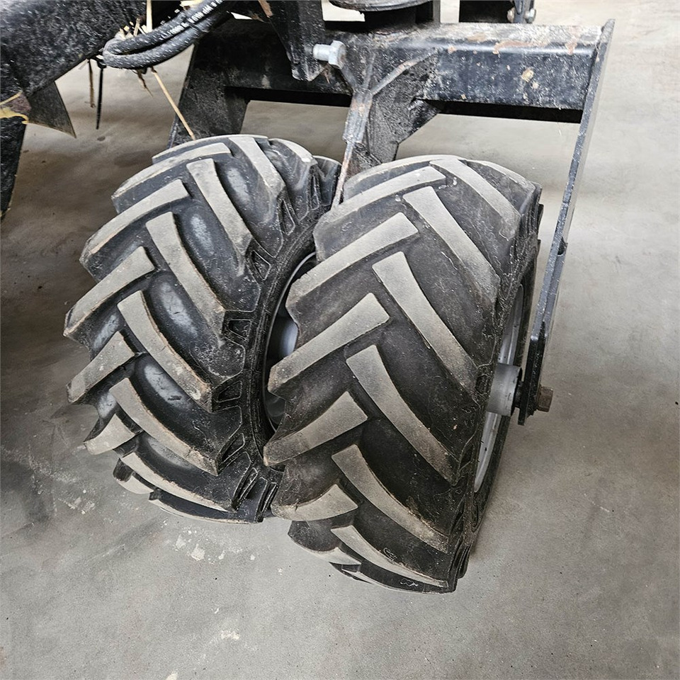 Leasing of New Holland BB9090 New Holland BB9090: picture 42 Leasing of New Holland BB9090 New Holland BB9090: picture 42