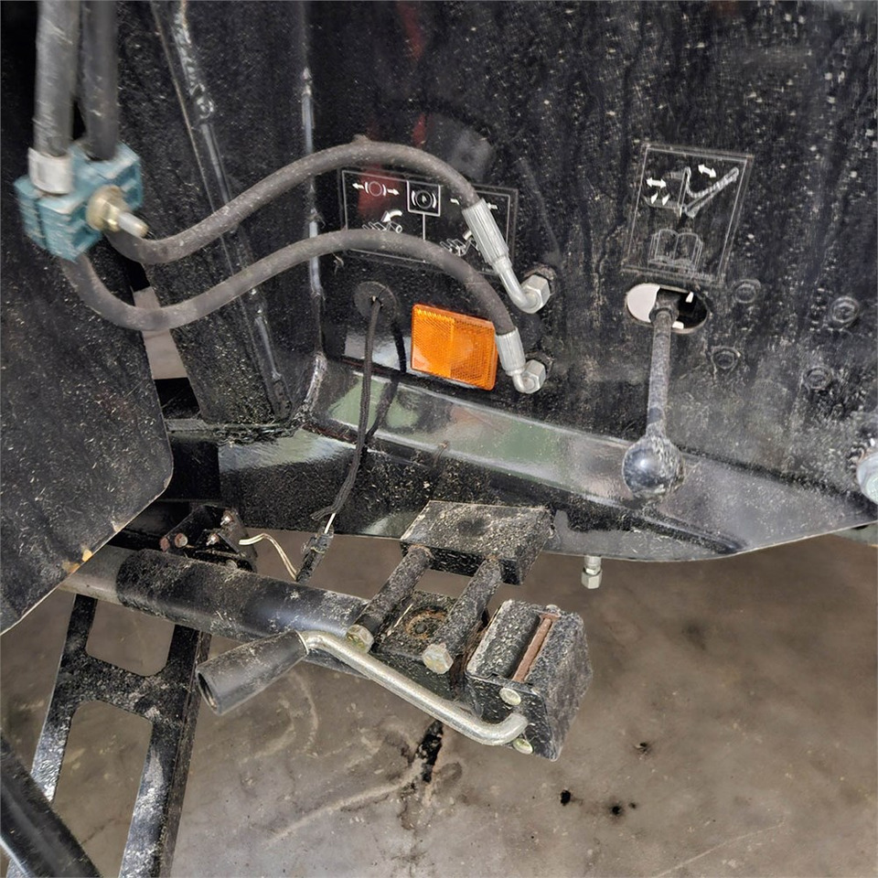 Leasing of New Holland BB9090 New Holland BB9090: picture 41 Leasing of New Holland BB9090 New Holland BB9090: picture 41