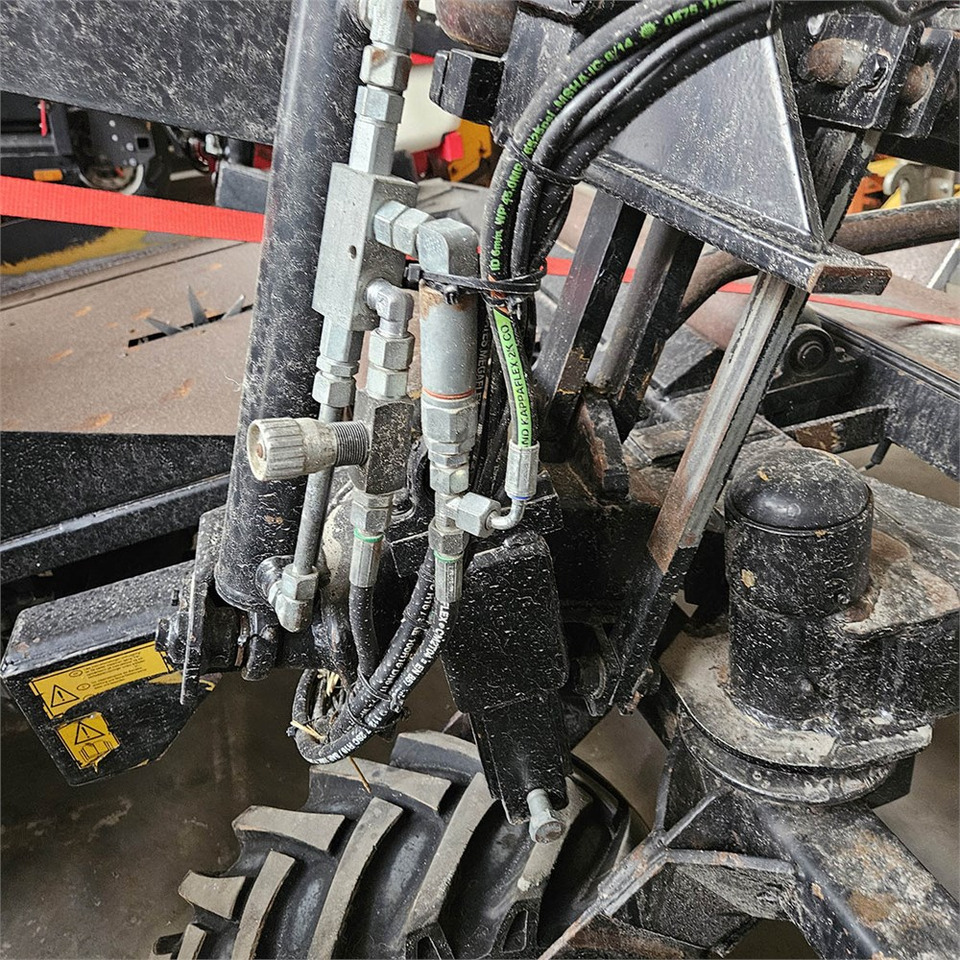 Leasing of New Holland BB9090 New Holland BB9090: picture 46 Leasing of New Holland BB9090 New Holland BB9090: picture 46