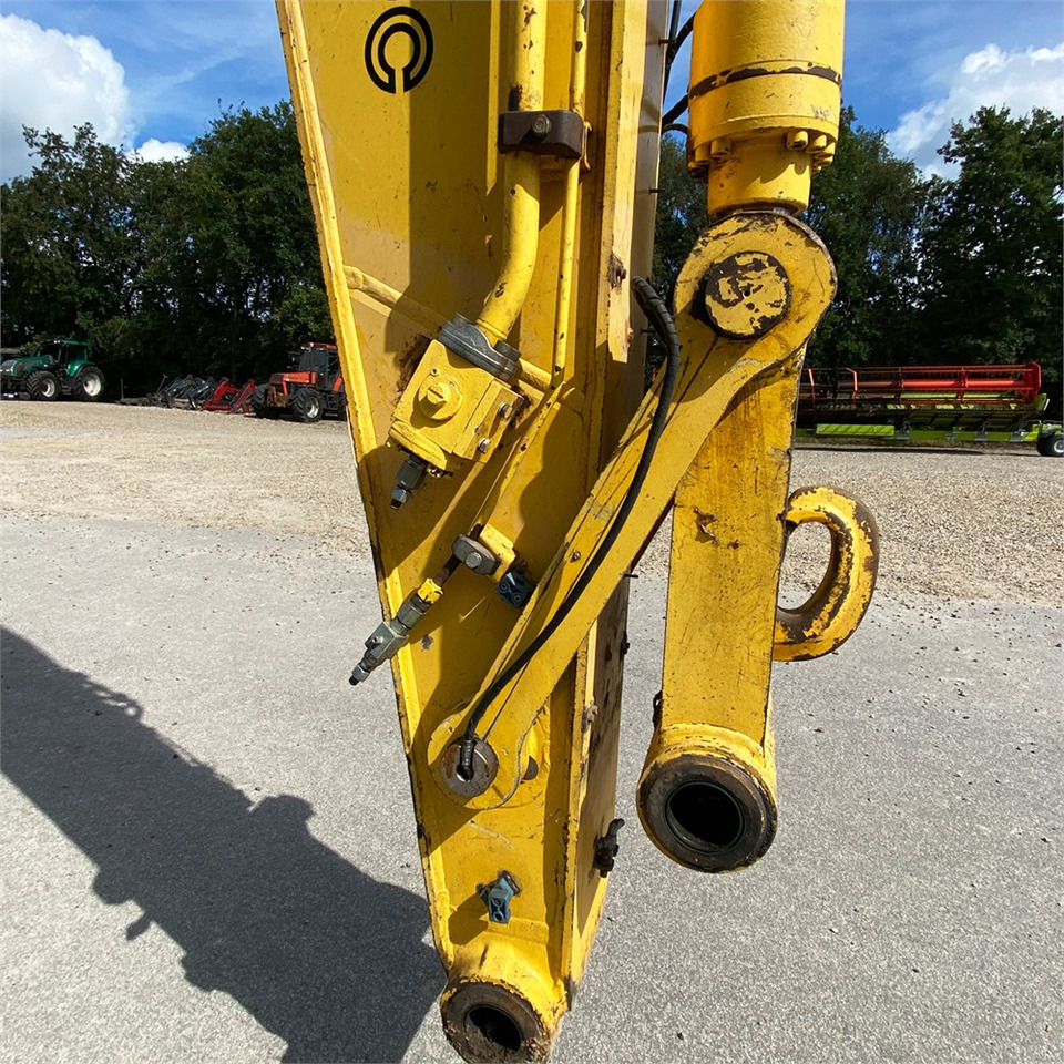 Crawler excavator New Holland E 265 B: picture 21