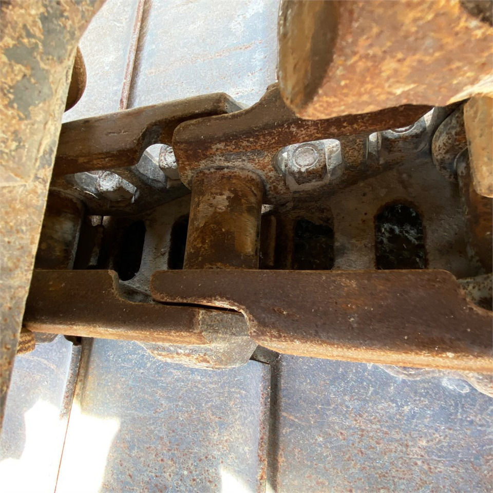 Crawler excavator New Holland E 265 B: picture 38