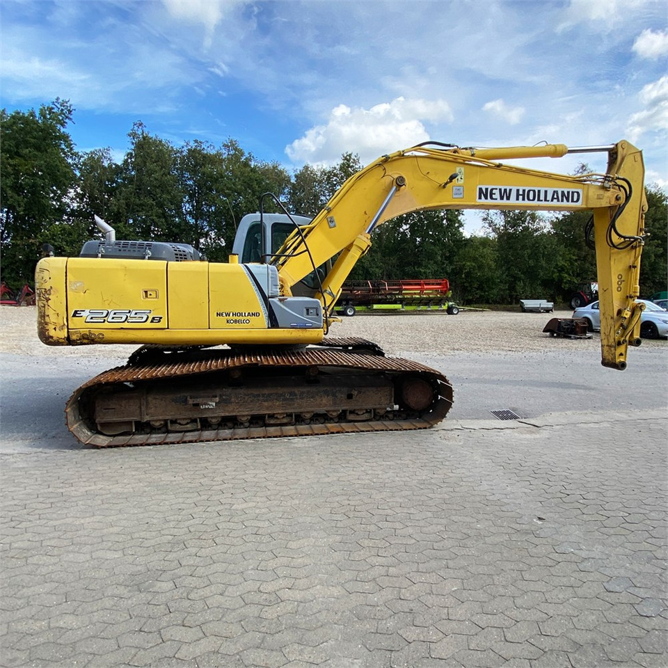 Crawler excavator New Holland E 265 B: picture 6