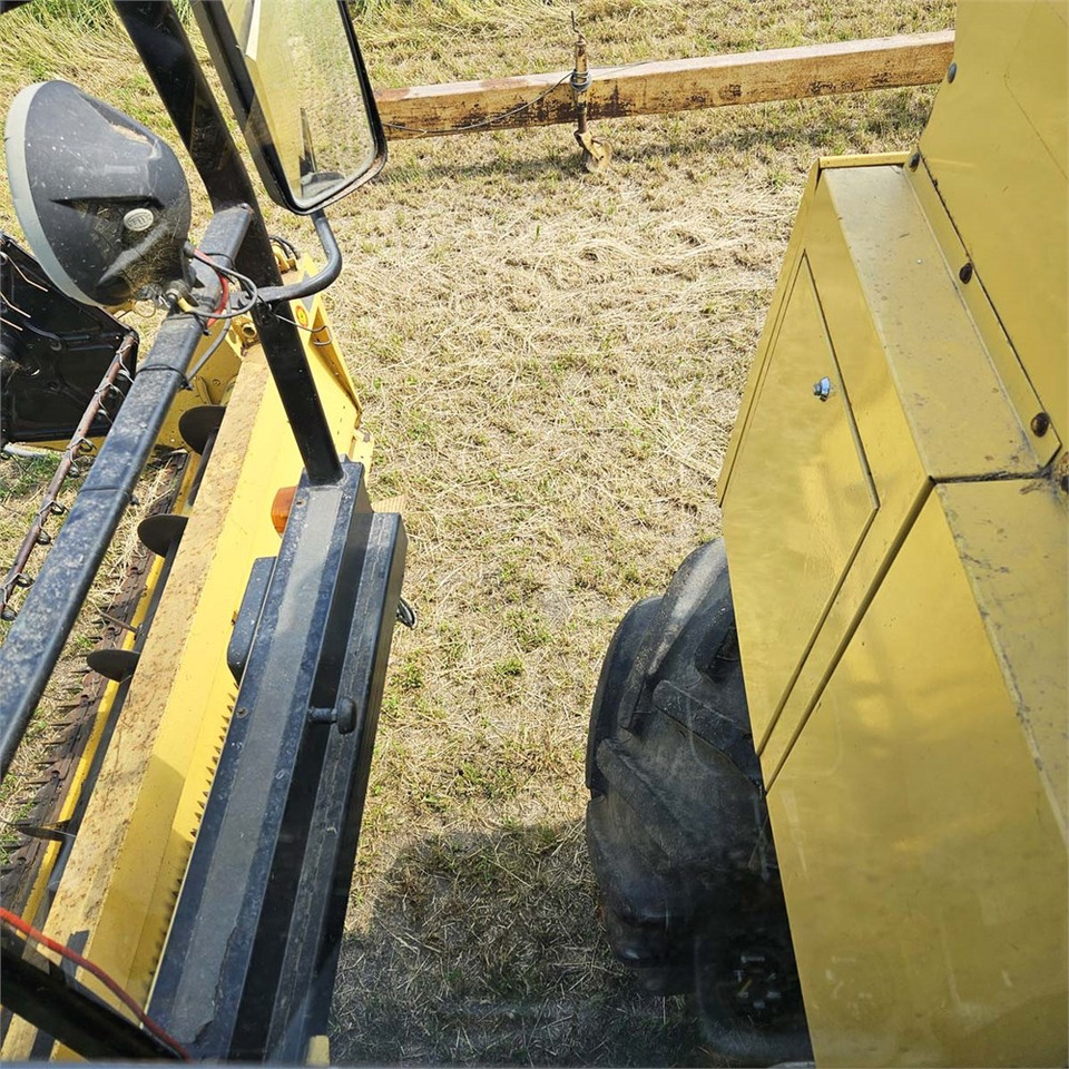 Harvester New Holland TX68: picture 23 Harvester New Holland TX68: picture 23