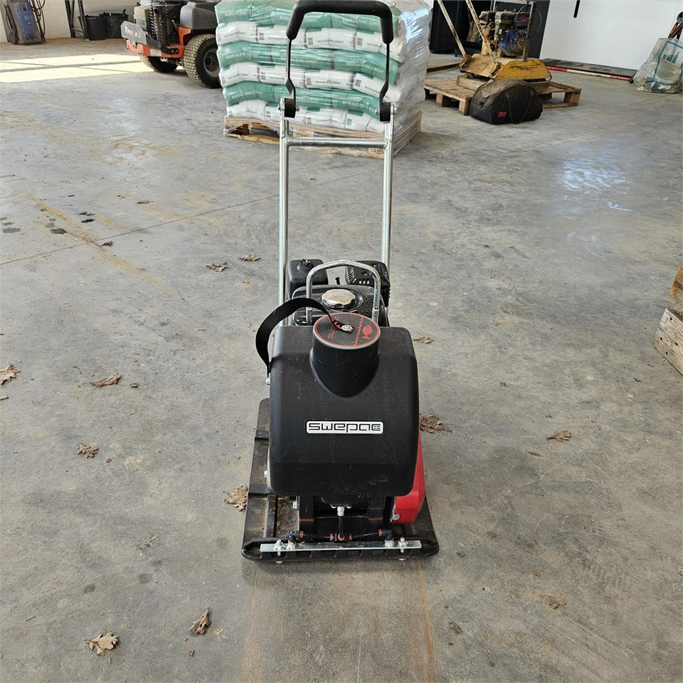 Swepac F 82 A - Vibratory plate: picture 2 Swepac F 82 A - Vibratory plate: picture 2
