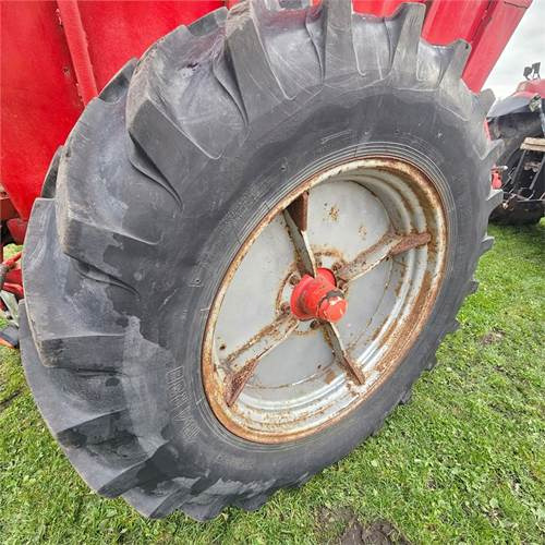 Farm tipping trailer/ Dumper Taarup Tip: picture 19 Farm tipping trailer/ Dumper Taarup Tip: picture 19