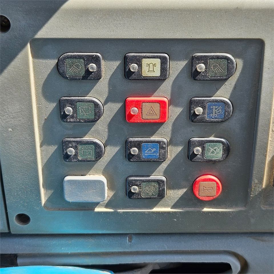Backhoe loader Terex 860 Elite: picture 19