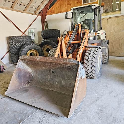 Wheel loader Terex TL100: picture 9