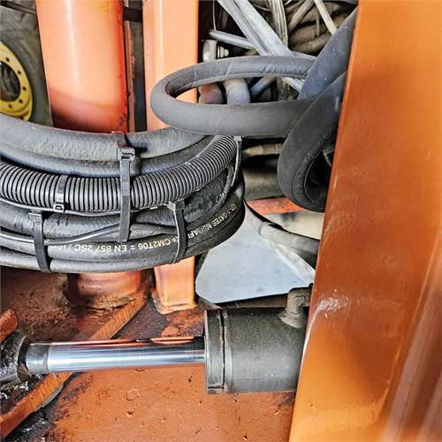 Wheel loader Terex TL100: picture 35