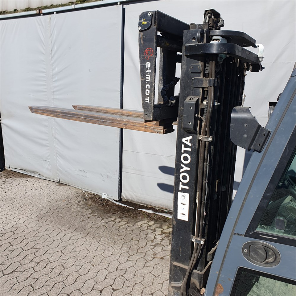 Forklift Toyota Traigo 20: picture 10