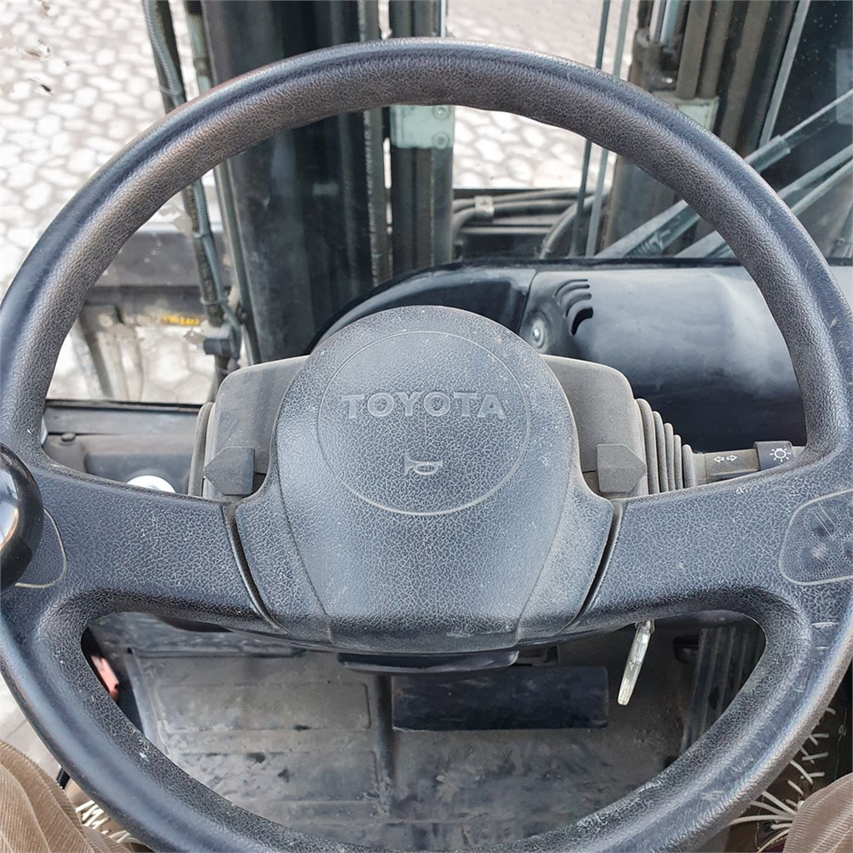 Forklift Toyota Traigo 20: picture 22