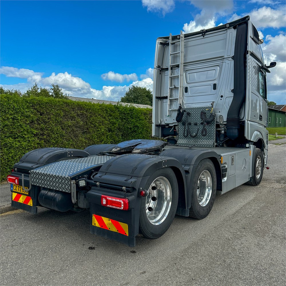 Mercedes 2653 LSDNA 6X2 Gigaspace - Tractor unit: picture 5 Mercedes 2653 LSDNA 6X2 Gigaspace - Tractor unit: picture 5