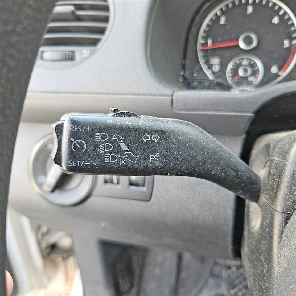 Small van VW Caddy 1,6 TDI BMT 102 HK: picture 23