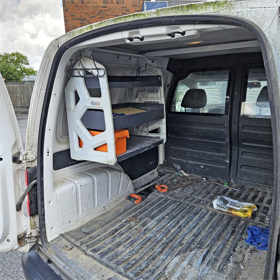 Small van VW Caddy 1,6 TDI BMT 102 HK: picture 10