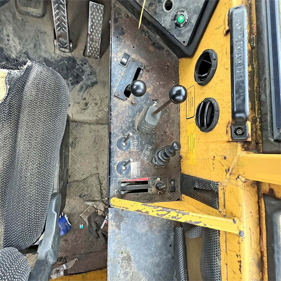 Articulated dumper Volvo A20: picture 22