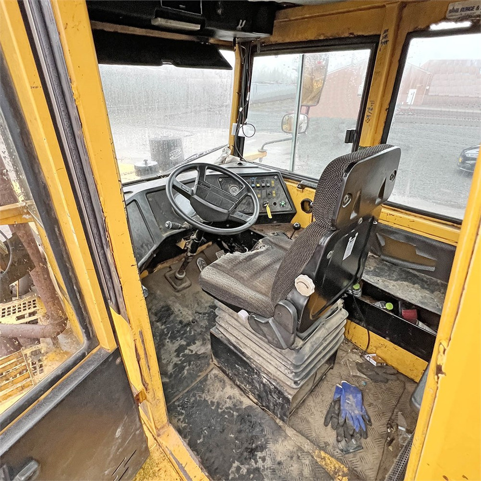 Articulated dumper Volvo A20: picture 18