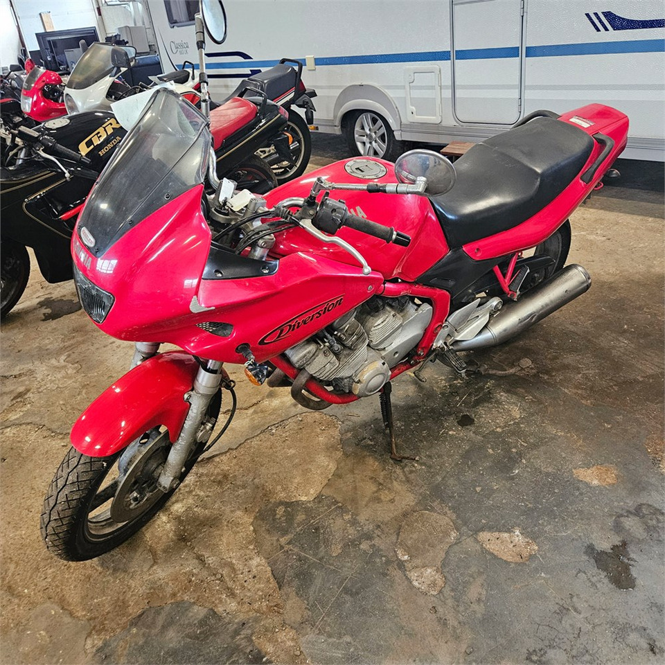 Yamaha XJ600 Diversion - Motorcycle: picture 1 Yamaha XJ600 Diversion - Motorcycle: picture 1