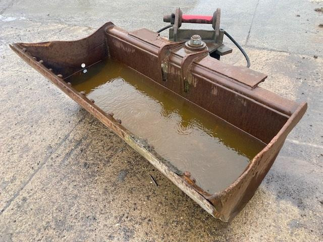 ARDEN EQUIPMENT 1M80 - Excavator bucket: picture 2 ARDEN EQUIPMENT 1M80 - Excavator bucket: picture 2