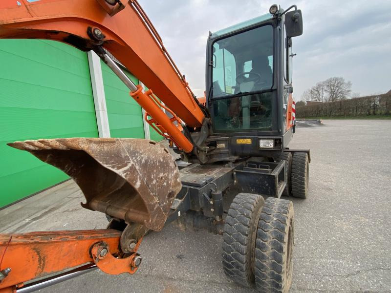 Wheel excavator Doosan DX 55W: picture 11