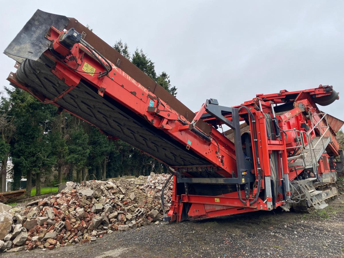 TEREX FINLAY 883 + - Screener: picture 1 TEREX FINLAY 883 + - Screener: picture 1